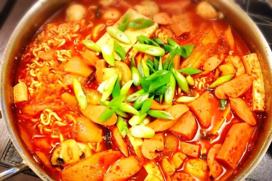 20 Best Korean Winter Foods: Street Snacks And Hot Dishes 21 Budae-jjigae Best Korean Winter Foods: Street Snacks & Hot Dishes
