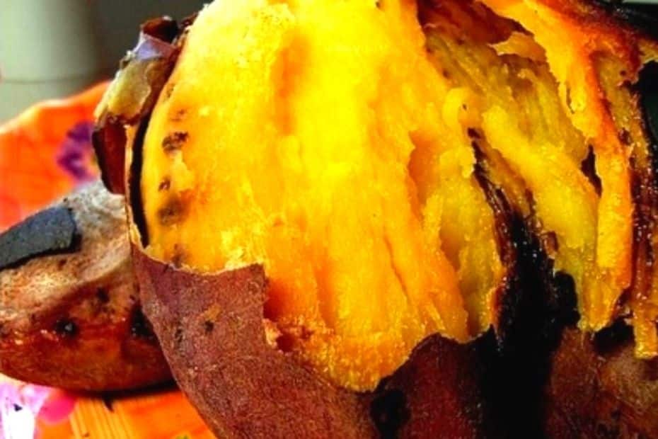 20 Best Korean Winter Foods: Street Snacks And Hot Dishes 10 Gun-goguma Korean roasted sweet potato