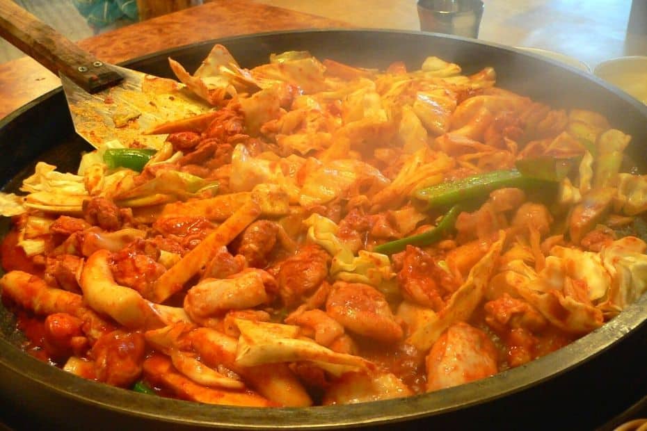 20 Best Korean Winter Foods: Street Snacks And Hot Dishes 19 Dak-galbi Korean stir fried chicken dish