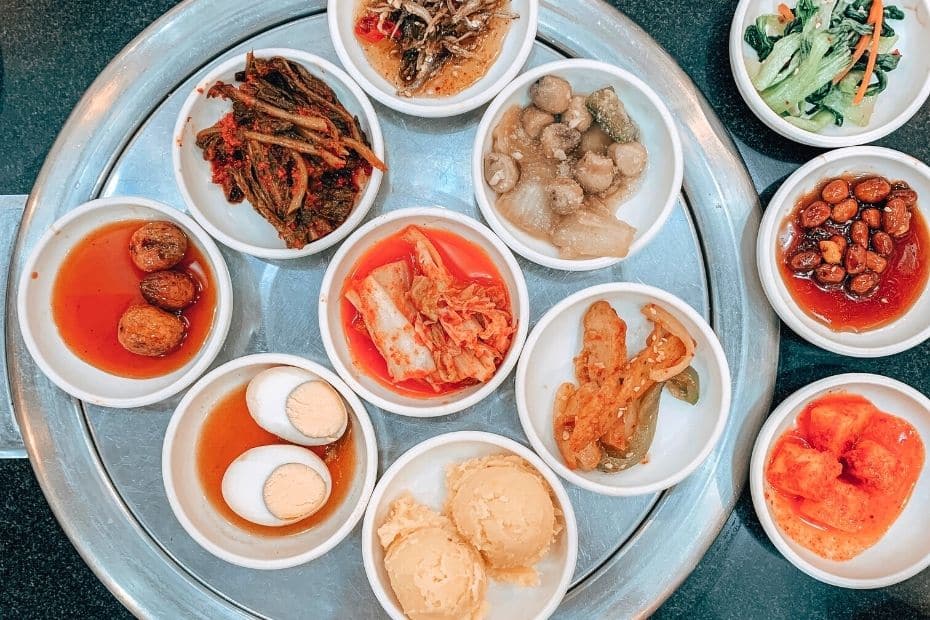 20 Best Korean Winter Foods: Street Snacks And Hot Dishes 28 Selection of Korean banchan side dishes