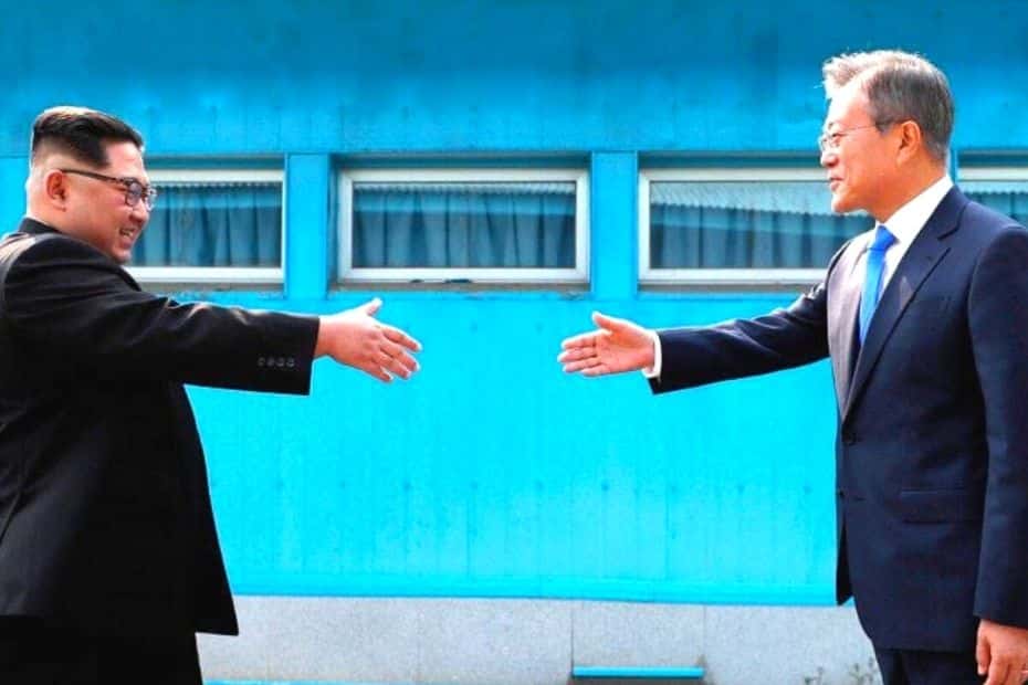 Basic Korean Phrases: 60 Useful Korean Phrases For Travel 2024 10 Kim Jong Un meeting Moon Jae In
