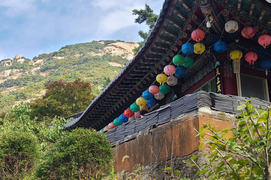How To Hike Bukhansan Baegundae Peak: Seoul's Best Hike 2024 11 Borisa Temple In Bukhansan National Park