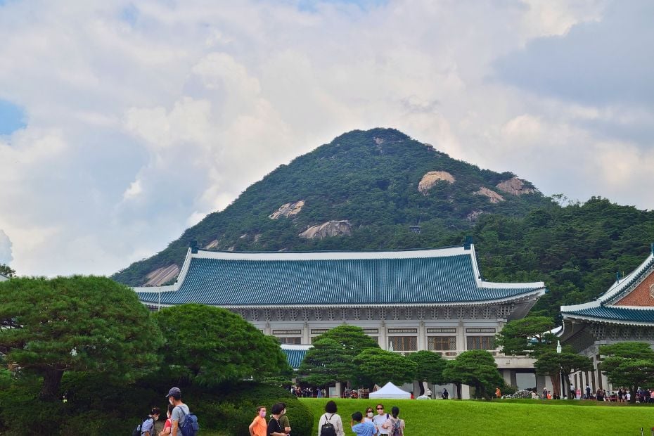 30 Best Free Things To Do In Seoul: Cheap Fun In Seoul 2024 14 Cheong Wa Dae Palace Blue House Seoul