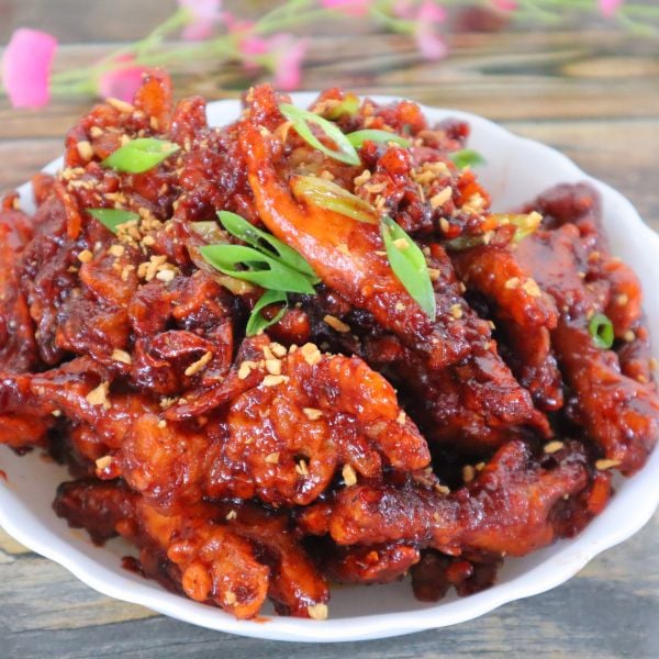 Weird Korean Foods: 15 Unique Korean Dishes You Might Love 10 dakbal fried spicy chicken feet from Korea