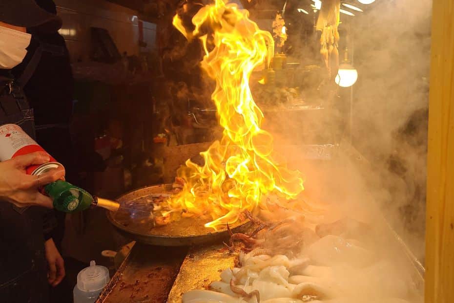 Complete South Korea Travel Guide 2024: Korean Travel Tips 118 Flame cooked Korean street food