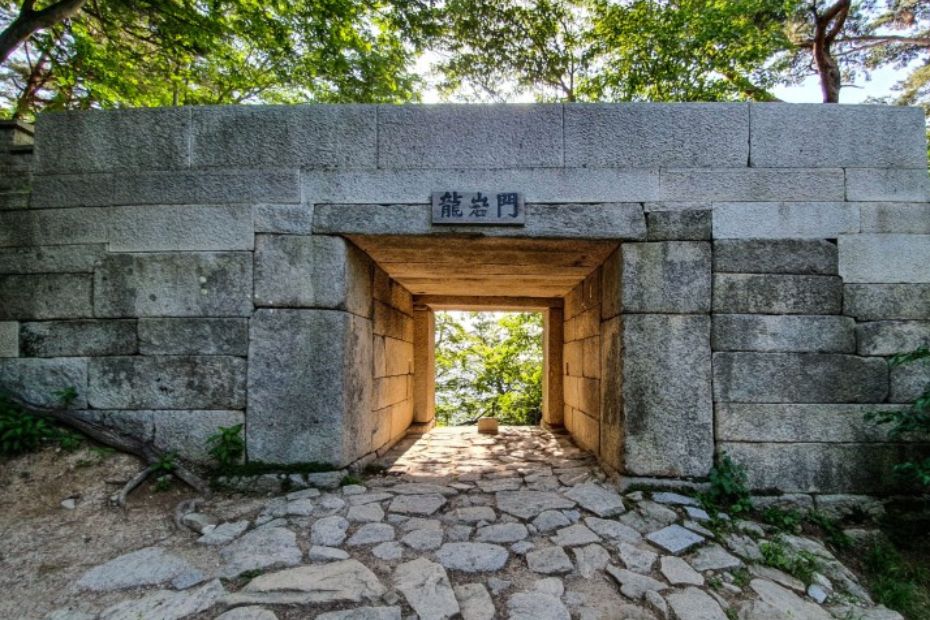 How To Hike Bukhansan Baegundae Peak: Seoul's Best Hike 2024 21 Fortress gate at Bukhansan National Park