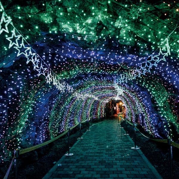 Rainy Day In Seoul: 50 Fun Indoor Activities In Seoul 2024 23 Gwangmyeong Cave light display in Korea