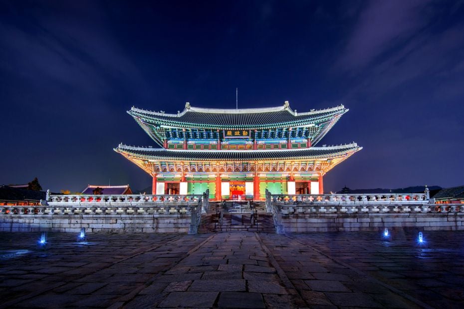 What To See And Do in Bukchon Hanok Village Seoul In 2024 25 Gyeongbokgung Palace At Night in Seoul