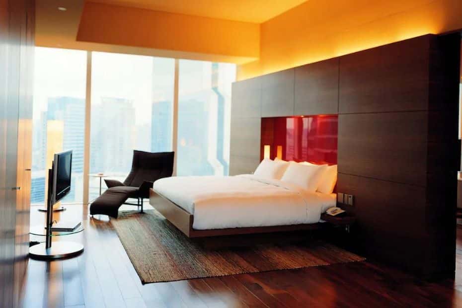 Complete South Korea Travel Guide 2024: Korean Travel Tips 33 Hotel room in Seoul for travellers