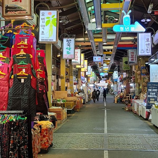 10 Best Traditional Markets In Korea For Food And Shopping 15 Inside Nambu traditional market in Jeonju