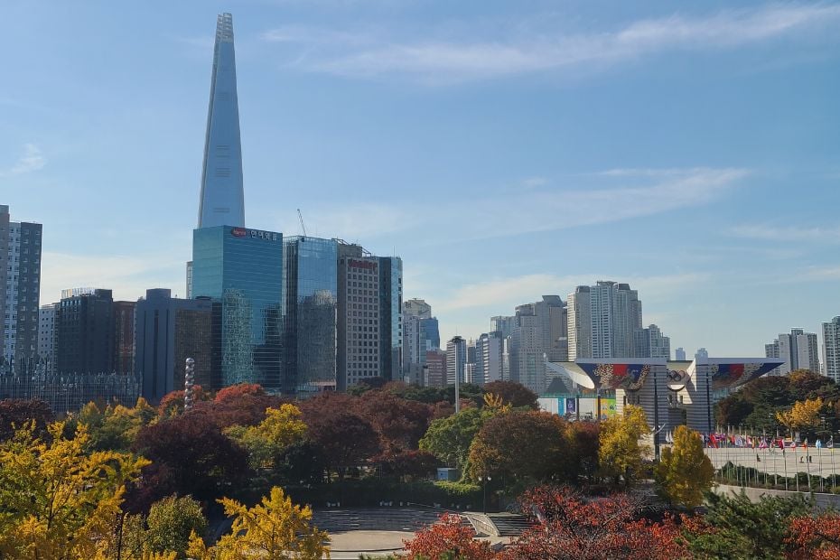 Where To Stay In Seoul 2024: District Guide For Tourists 71 Jamsil Neighbourhood With Lotte World Tower