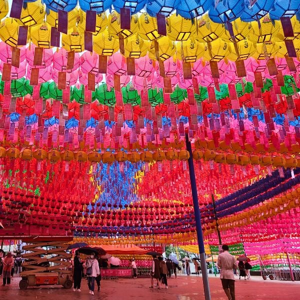 Where To Stay In Seoul 2024: District Guide For Tourists 66 Jogyesa Temple In Insadong Neighbourhood