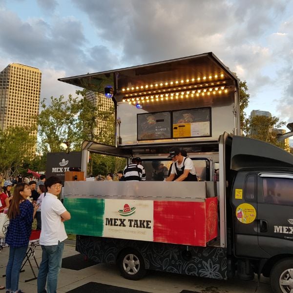 Korean street food truck in Seoul Korean street food truck in Seoul
