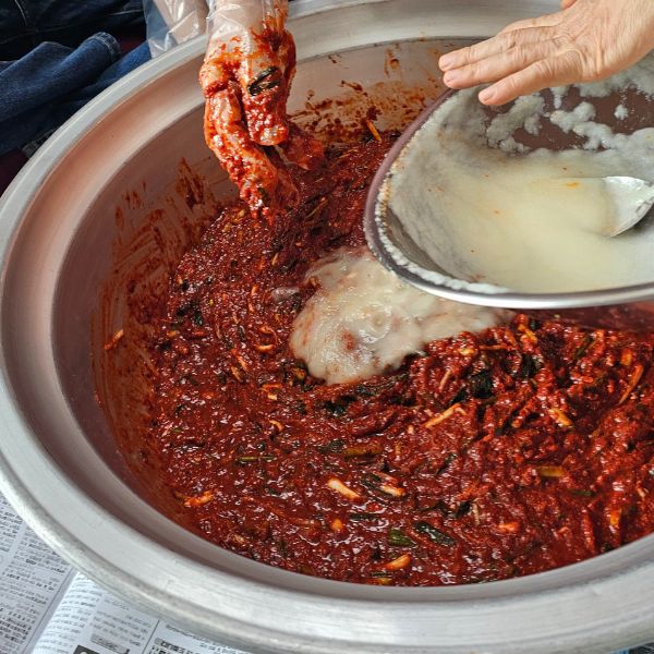 Marinade for kimchi making Marinade for kimchi making