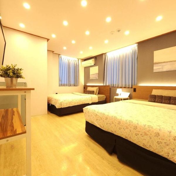 Best Hotels In Myeongdong: Where To Stay & 2024 Travel Guide 21 Myeongdong Rooftop Hostel Seoul Room