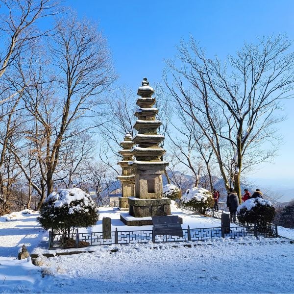 10 Best National Parks In Korea To Visit For Beautiful Views 20 Nammaetap Pagoda in Gyeryongsan National Park