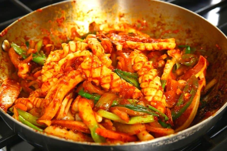 These 30 Traditional Korean Dishes Will Make You So Hungry! 22 Ojingeo Bokkeum Spicy Stir Fried Squid
