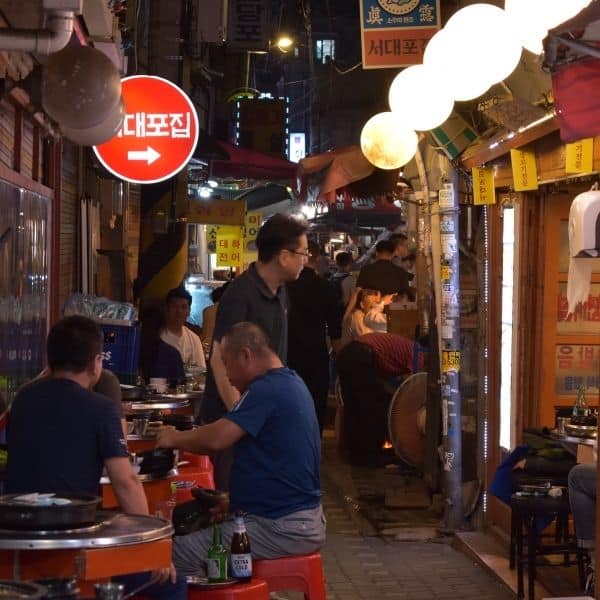 Rainy Day In Seoul: 50 Fun Indoor Activities In Seoul 2024 46 Outdoor restaurants in Seoul
