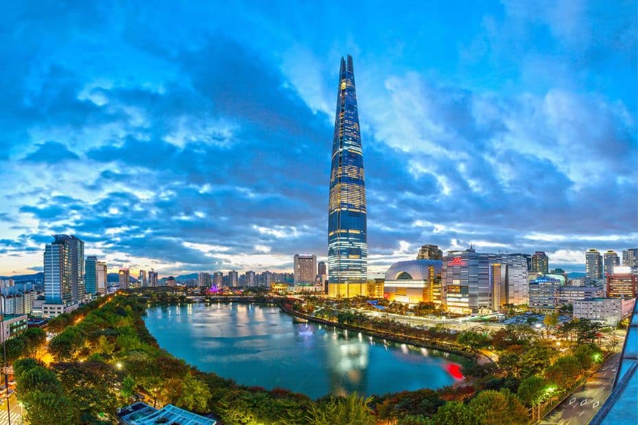 Complete South Korea Travel Guide 2024: Korean Travel Tips 24 Popular neighbourhood to stay in Seoul
