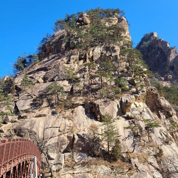 Hiking Seoraksan National Park And How To Get There 2024 33 Rocky peak in Seoraksan National Park