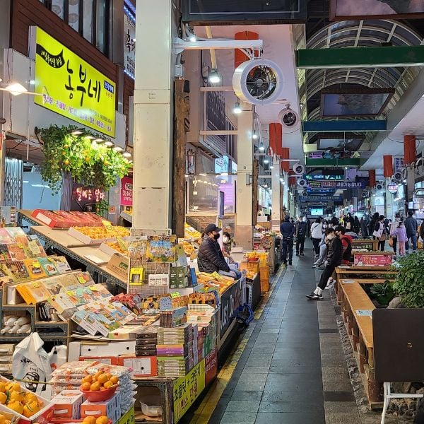 10 Best Traditional Markets In Korea For Food And Shopping 21 Seogwipo Maeil Olle Traditional Market