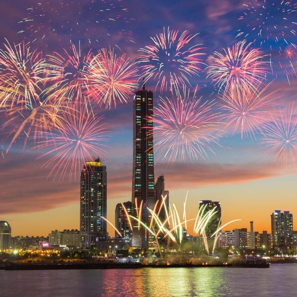 Seoul Fireworks Festival on Han River Seoul Fireworks Festival on Han River