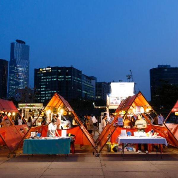 Seoul's goblin night market Seoul's goblin night market