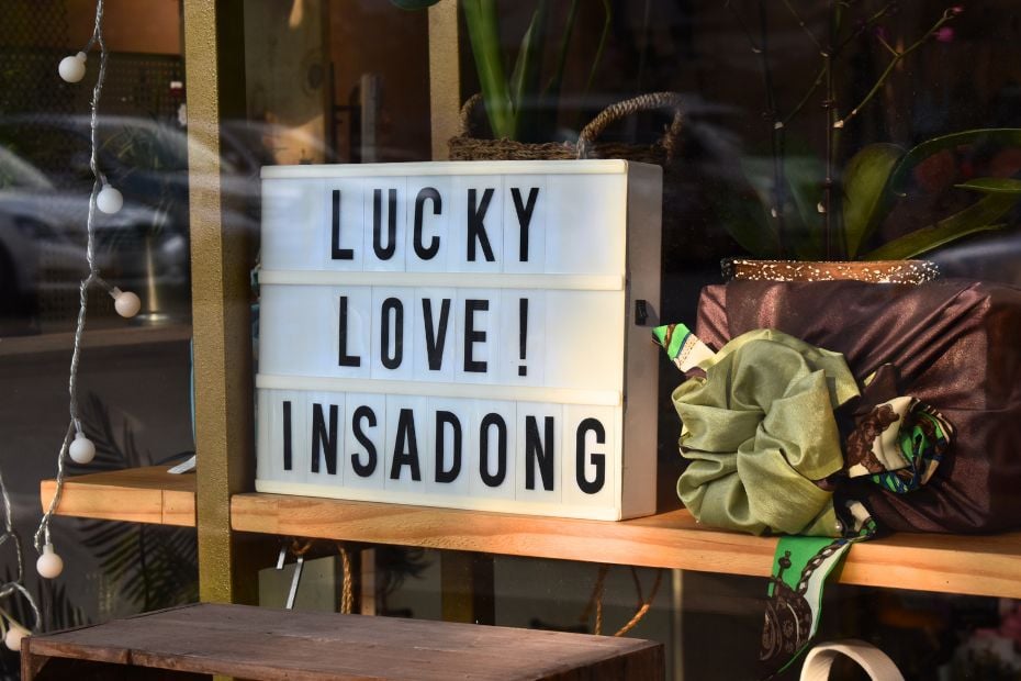 Where To Stay In Seoul 2024: District Guide For Tourists 65 Shop window in Insadong Seoul