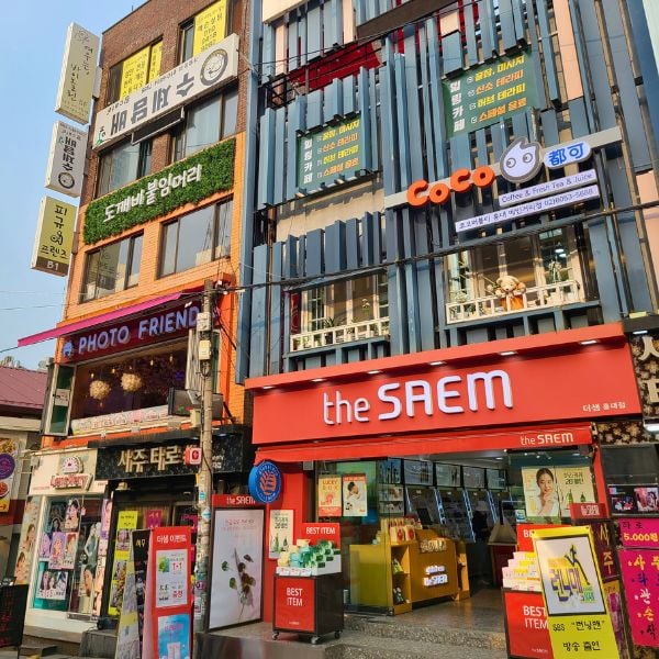 A Weekend In Seoul: Perfect Two Day Itinerary For Seoul 2024 19 Shops in Seoul's Hongdae District