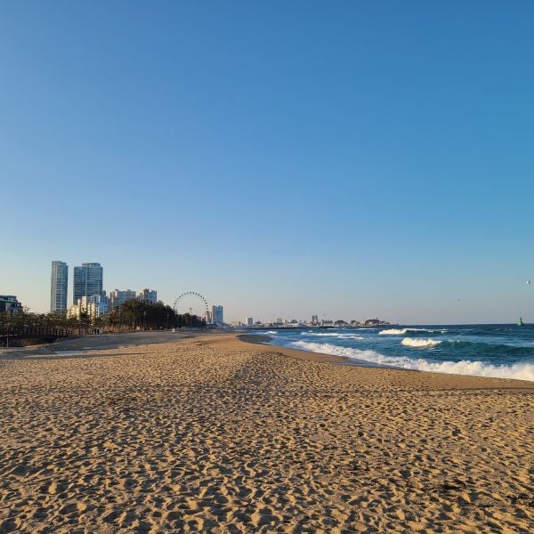 Sokcho Beach With Blue Skies Sokcho Beach With Blue Skies