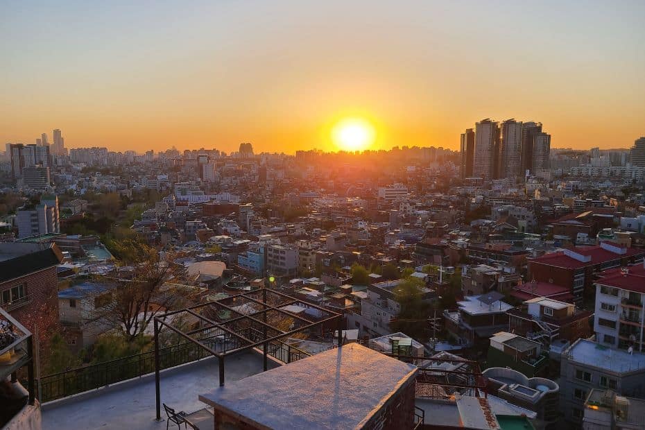 How To Survive Summer In Seoul 2024: 10 Tips To Stay Cool 4 Sunset view of Seoul during summer in Korea