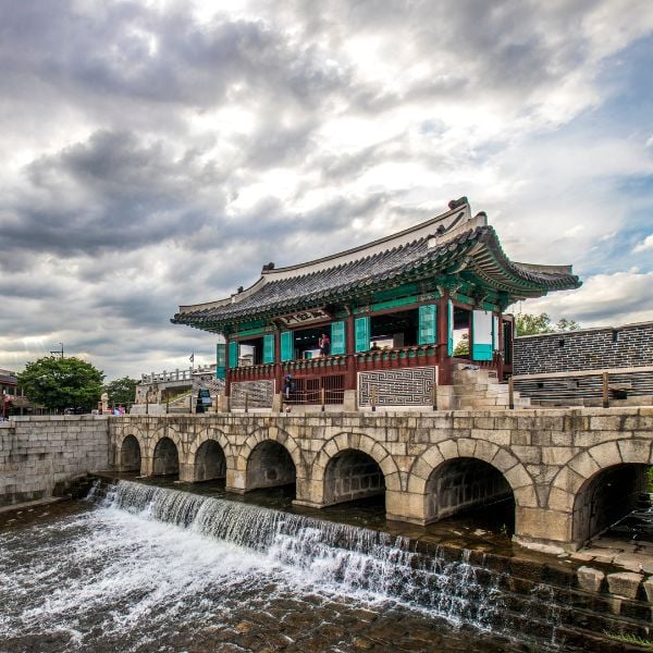 Complete South Korea Travel Guide 2024: Korean Travel Tips 62 Suwon Historic Fortress City