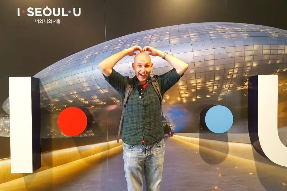 Expat Life In Korea: A Guide To Living In Korea As An Expat 4 Man living in Korea showing an expat life in Korea can be fun