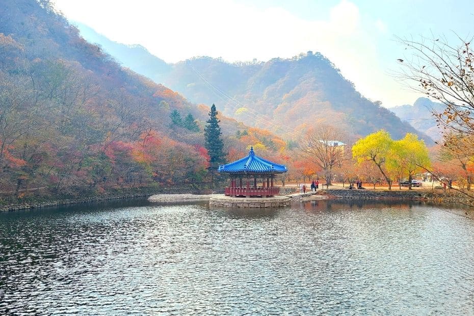 When To Go Hiking In Korea: Seasonal Hiking Guide 2024 13 Untitled design 2021 04 04T133145.094