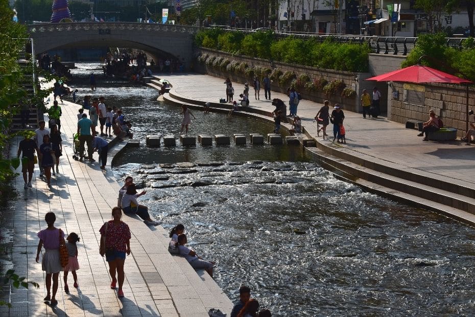 How To Survive Summer In Seoul 2024: 10 Tips To Stay Cool 10 Cheonggyecheon Stream in summer in Seoul