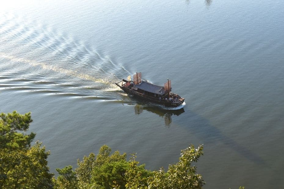 10 Things To Do In Buyeo 2024: UNESCO World Heritage City 21 River cruise boat on the Baegmagang River, Buyeo
