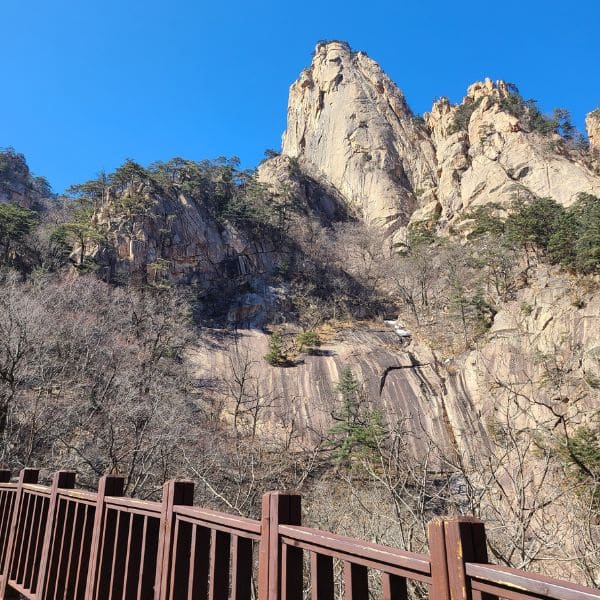 Hiking Seoraksan National Park And How To Get There 2024 29 View of Biseondae Peak from hiking path