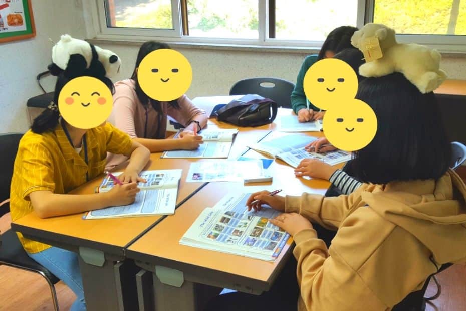 My EPIK Life: 5 Fun Years Teaching English In Korea 7 Example of a classroom activity whilst working with EPIK Korea